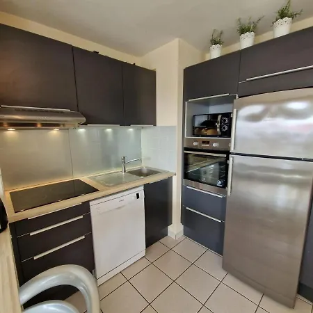 公寓 Avec Piscine, Tennis & Balcon, Centre-ville Chatelaillon-plage, 6 Pers, 2 Ch - Fr-1-706-17 *