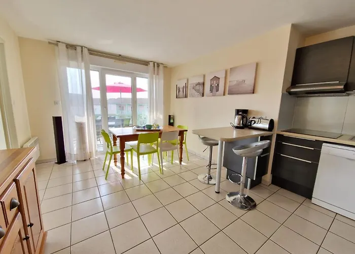 Avec Piscine, Tennis & Balcon, Centre-ville Chatelaillon-plage, 6 Pers, 2 Ch - Fr-1-706-17 Chatelaillon-Plage