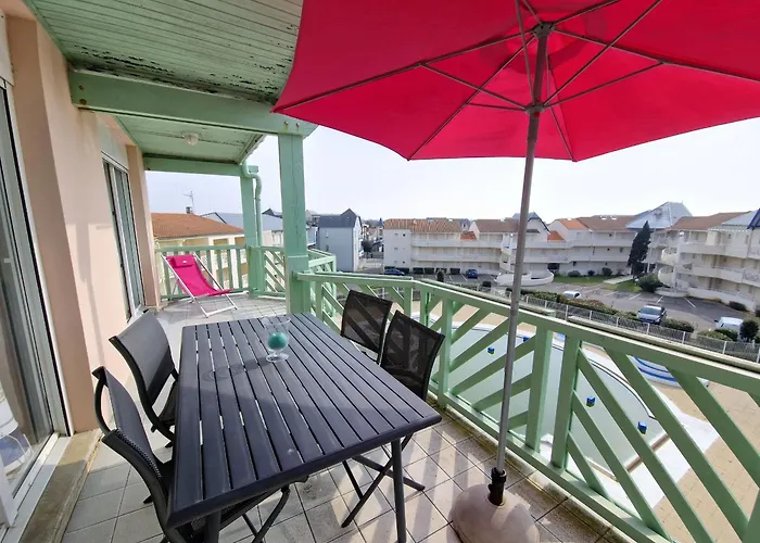 Apartment Avec Piscine, Tennis & Balcon, Centre-ville Chatelaillon-plage, 6 Pers, 2 Ch - Fr-1-706-17 Chatelaillon-Plage